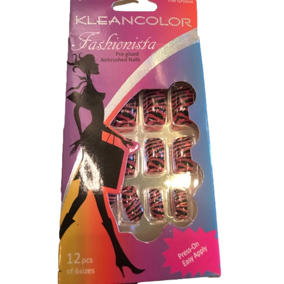 NEW Kleancolor Fashionista Pre-glued Airbrushed Nails - Picture 1 of 6